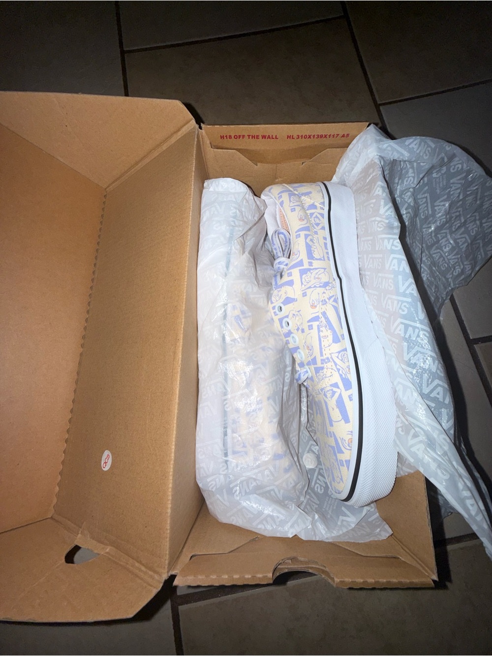 Vans - Picture 5 of 6